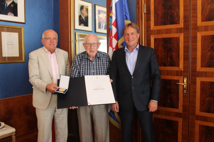 Gradonačelnik Božidar Kalmeta, zajedno sa svojim zamjenikom Zvonimirom Vrančićem, primio u Gradskoj vijećnici poznatoga filmskog producenta Branka Lustiga