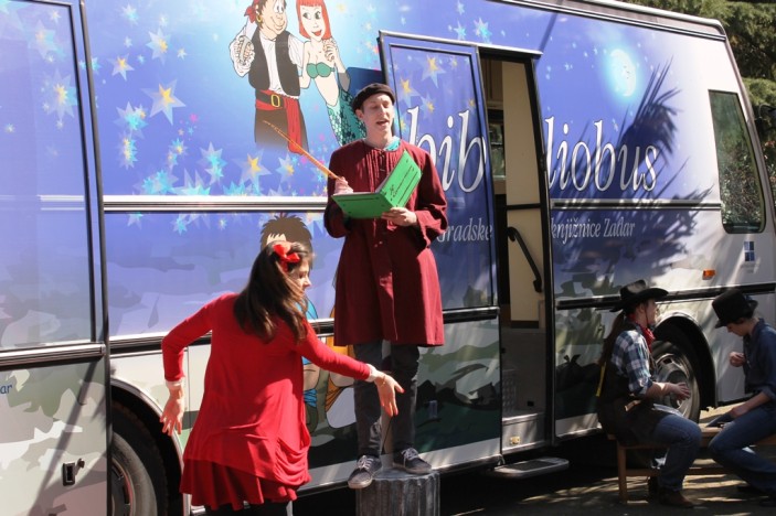 Bibliobus krenuo na otoke