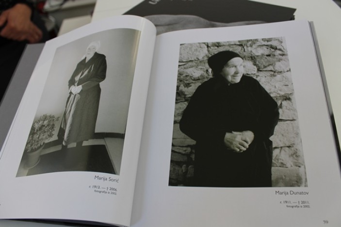 "Putevi fotografije" i "Umorne ruke"