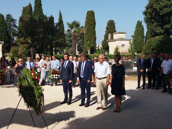 Položen vijenac za Dan pobjede i domovinske zahvalnosti