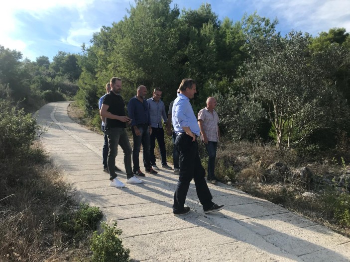 Gradonačelnik Dukić i pročelnici na Molatu, Ravi i Ižu