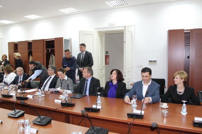 Premijer sa suradnicima u Zadru