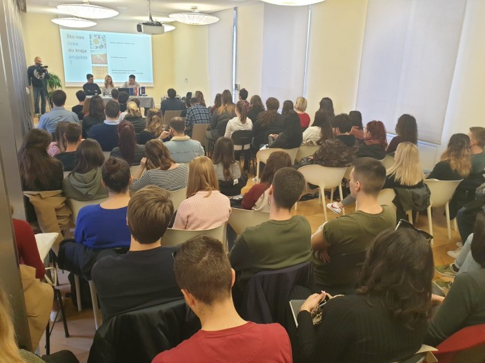 Tko smo i što želimo?