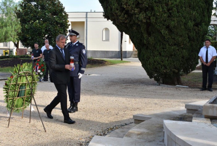 Položeni vijenci povodom Dana policije