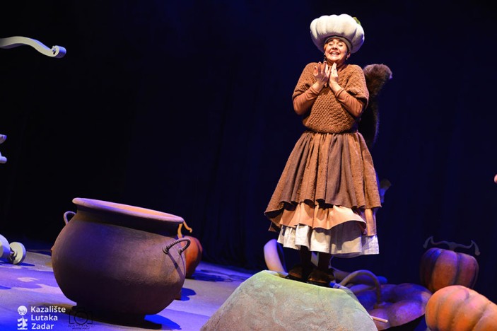 Predstava JUHA OD BUNDEVE