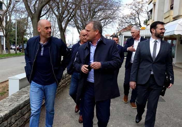 Gradonačelnik Dukić u obilasku MO Bili Brig