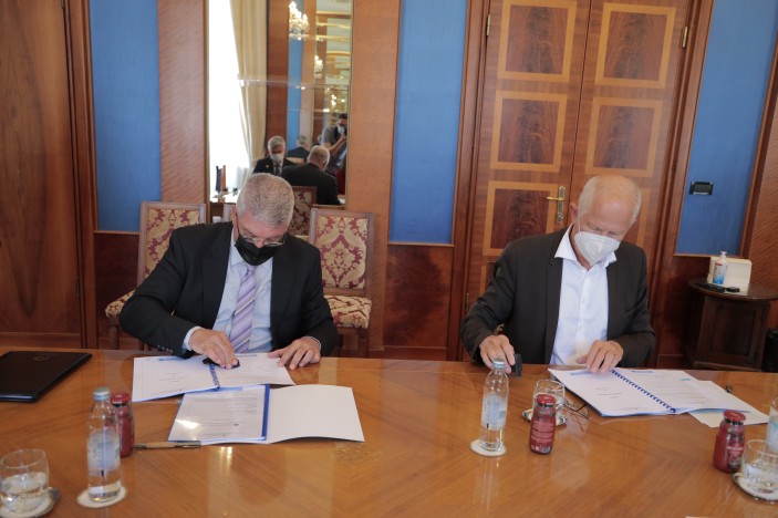 POTPISAN UGOVOR ZA IZGRADNJU SUSTAVA JAVNE ODVODNJE NA PODRUČJU GRADA ZADRA