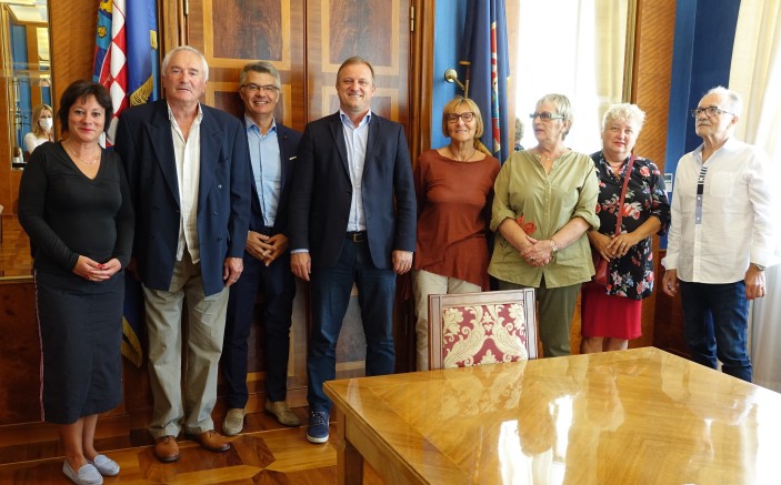 Članovi Matice Zadrana kod gradonačelnika Dukića